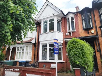 Lightcliffe Road, Palmers Green, N13