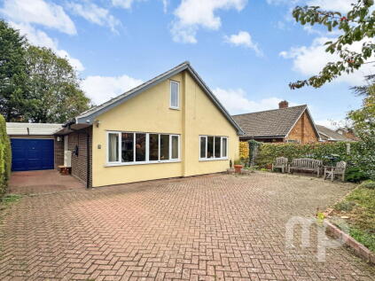 Vimy Drive, Wymondham, NR18