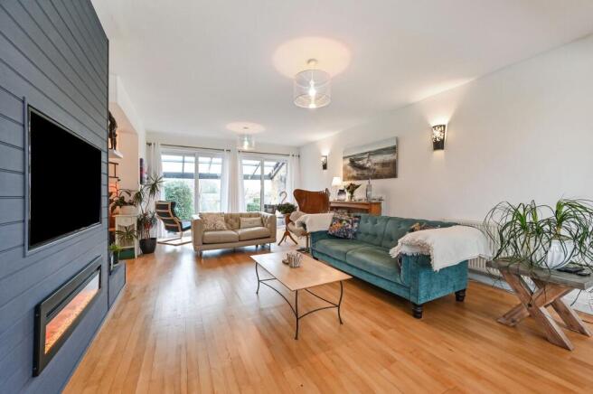 Living/Dining Room