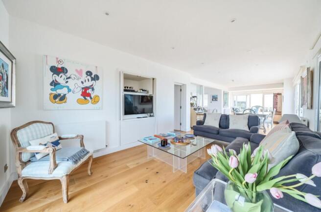 Living/Dining Room