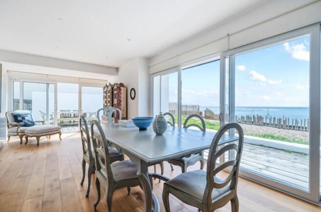 Living/Dining Room
