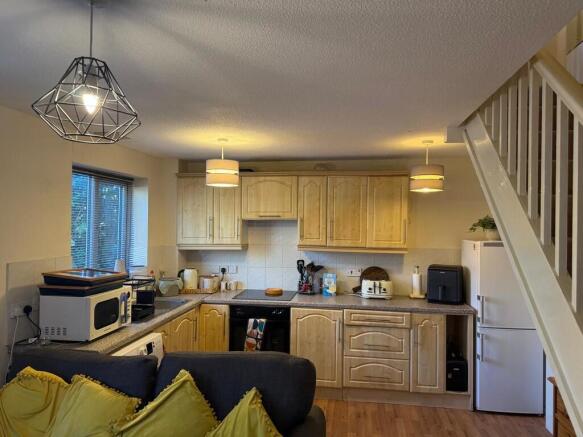 25 Quarry Close -...