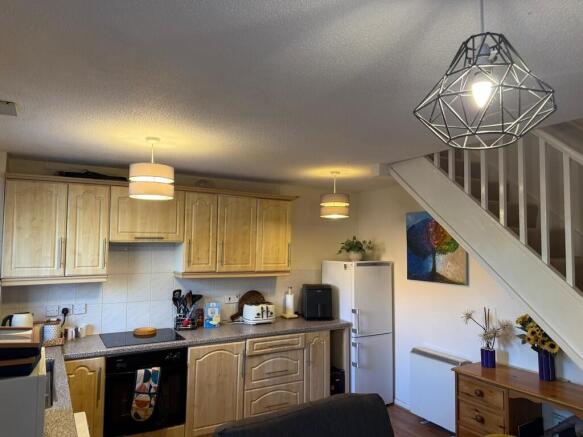 25 Quarry Close -...