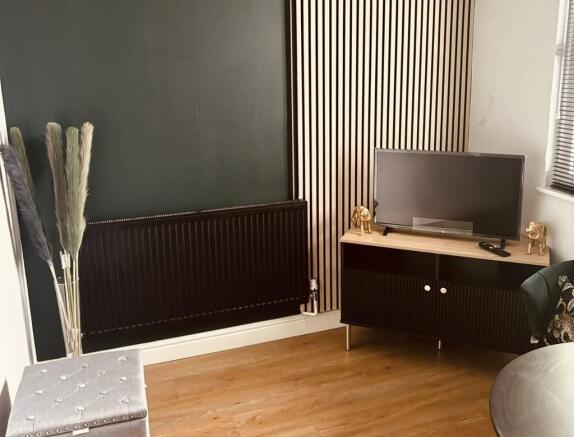 thumbnail_IMG_205...