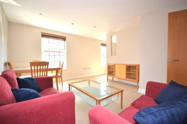 (02)-Flat-3-55-Wilkinson-St-Sheffield.JPG