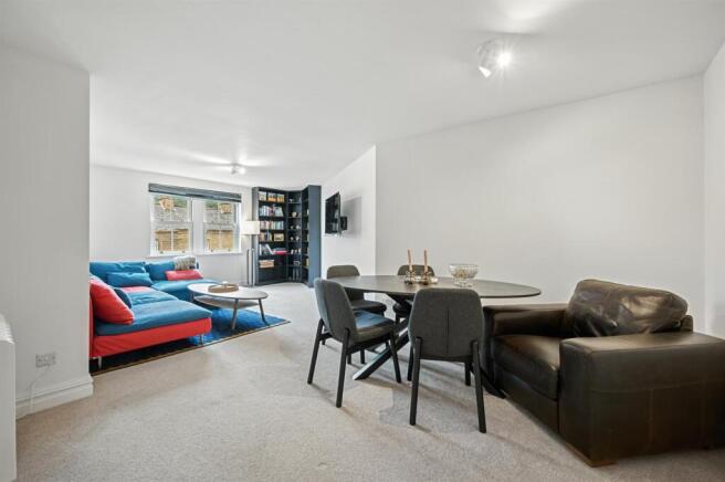 Saxton Mee 7 Holme Court 0016.jpg