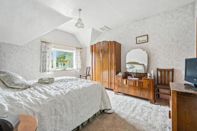 Saxton Mee 2 Moorview 0012.jpg