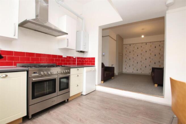 kitchen diner (2).JPG