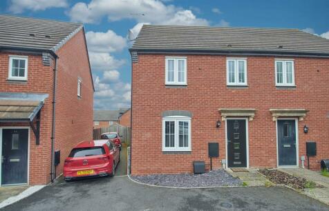 Burbage - 3 bedroom house for sale