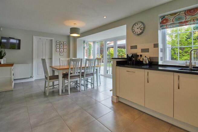 FITTED OPEN PLAN LIVING DINING KITCHEN TO REAR