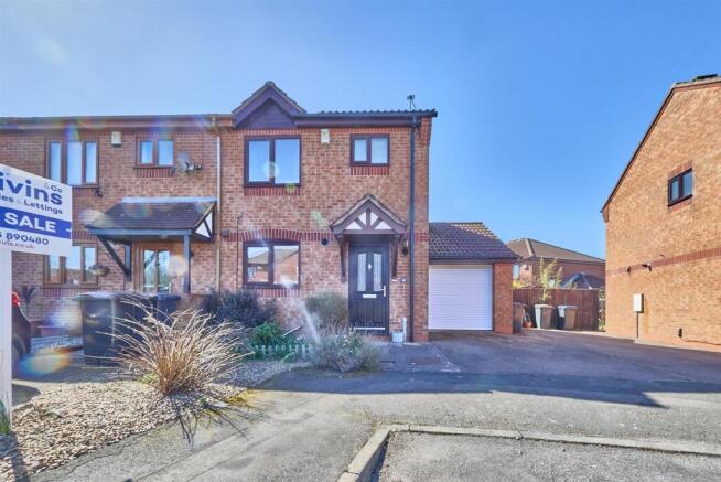 18 Wensum Close 1.jpg