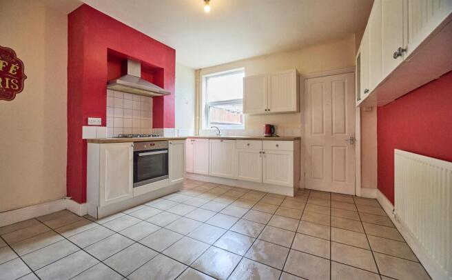 DINING KITCHEN TO REAR