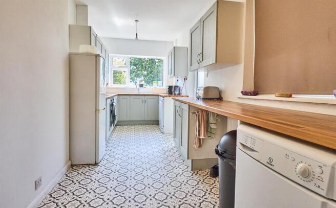 Refitted Extended Breakfast Kitchen to Rear