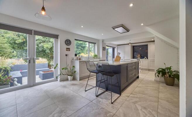 8 Borrowdale Close ES 1.jpg