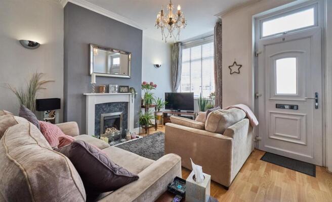 Lounge to Front