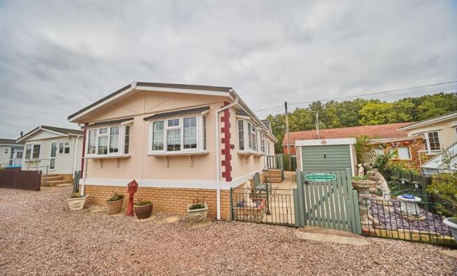 Castlewood Park 8.jpg