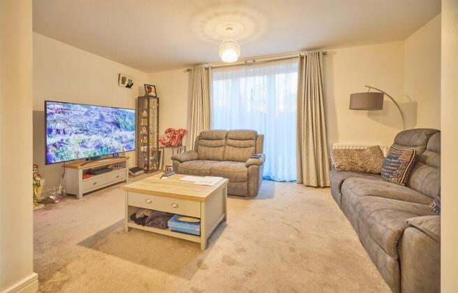 Open Plan Lounge to Rear