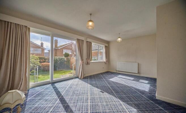 Lounge Dining Room to Rear