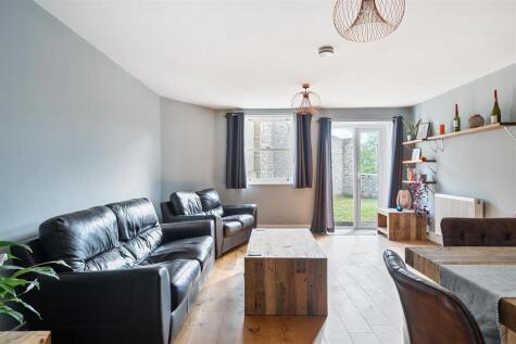 Bath Hill, Keynsham, Bristol