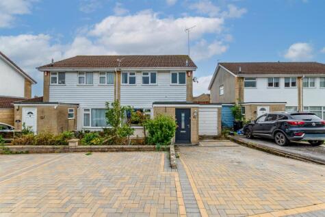 Ferenberge Close, Farmborough, Bath