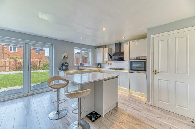 Kitchen/Breakfast Room