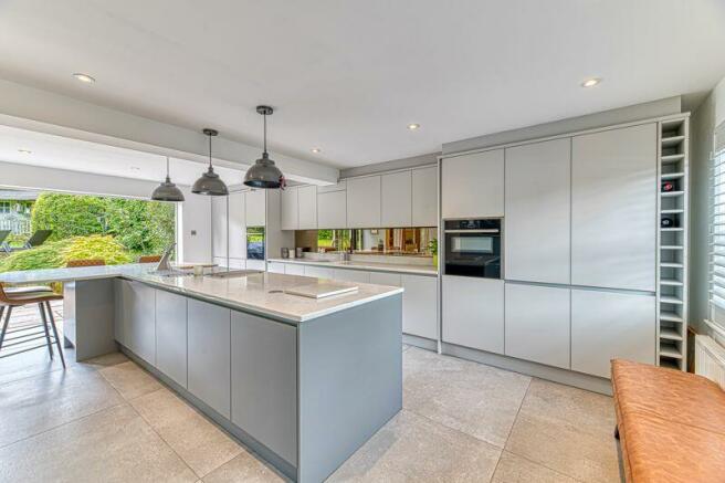 Kitchen/Breakfast Room