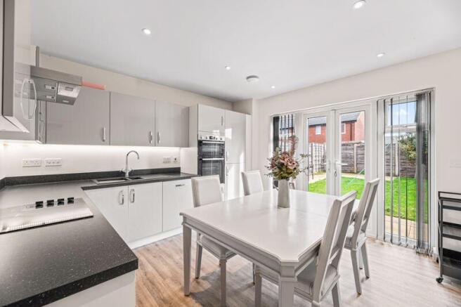 Kitchen/Dining Room