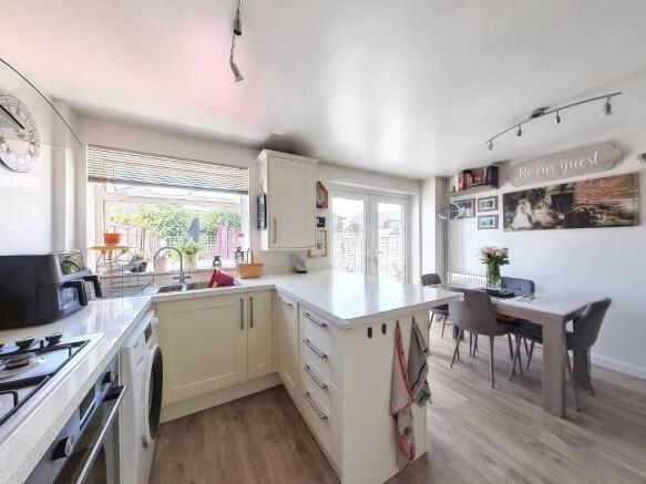 Kitchen / Diner