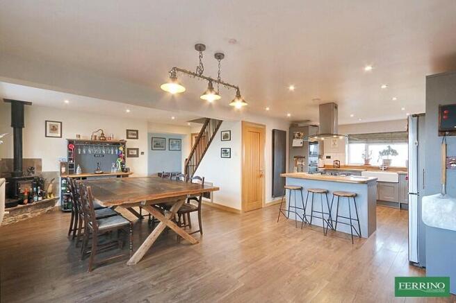 Kitchen/Dining Room