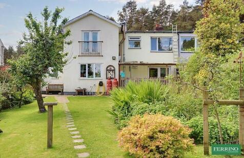 Moseley Green, Parkend, Lydney, Gloucestershire. GL15 4HN