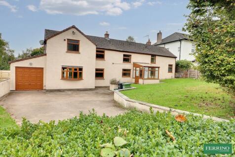 Saunders Green, Whitecroft, Lydney, Gloucestershire. GL15 4PN