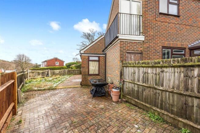 Private Side and Rear Gardens