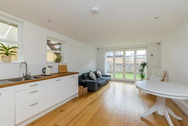 Kitchen/Living Room