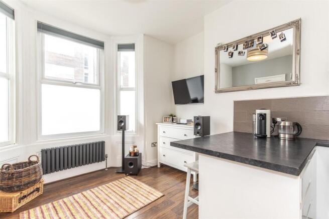 Sitting Room/Kitchen