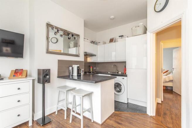Sitting Room/Kitchen
