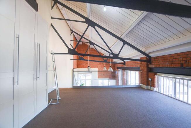Mezzanine Floor/Sitting Room