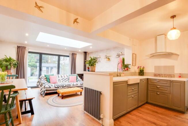 Open Plan Fitted Dining Kitchen
