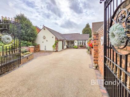 Upper St John Street, Lichfield, WS14