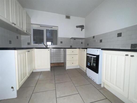 USE Kitchen.jpg