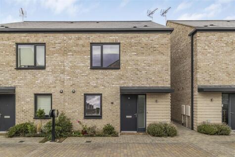 Leah Manning Close, Cambridge