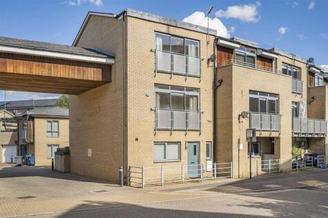 Rustat Avenue, Cambridge