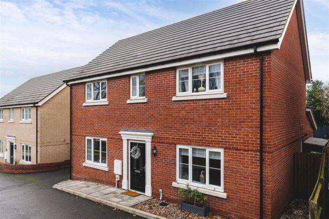 Redbank Close-38.jpg