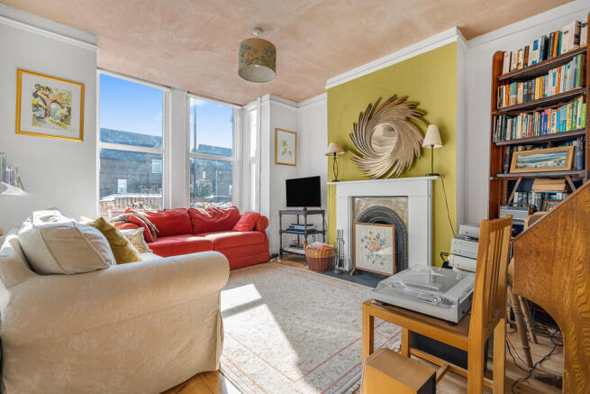 138 Whitestile-4