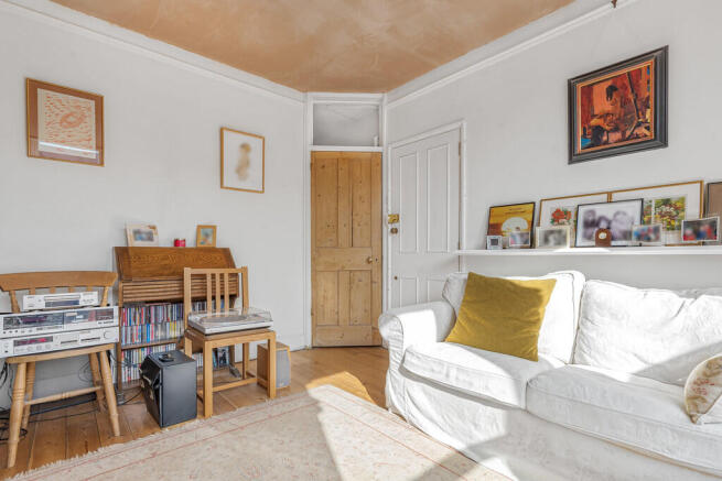 138 Whitestile-5