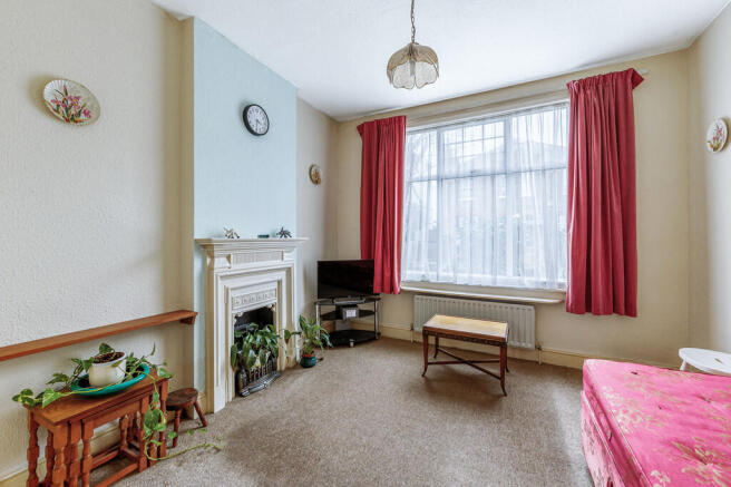 Church Gardens- (...