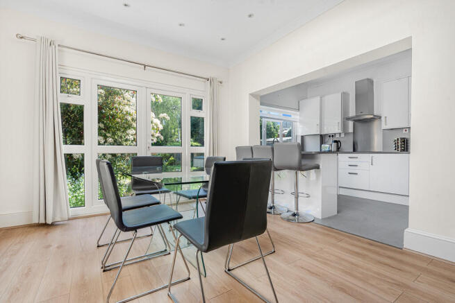 15 Gloucester Rd-...