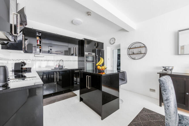 Creighton Road (6...