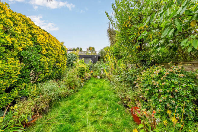 Whitestile Road (...