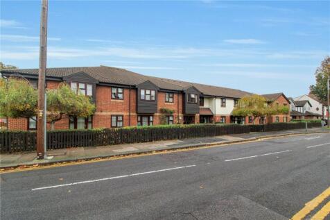 Manchester Drive, Leigh-on-Sea, Essex, SS9