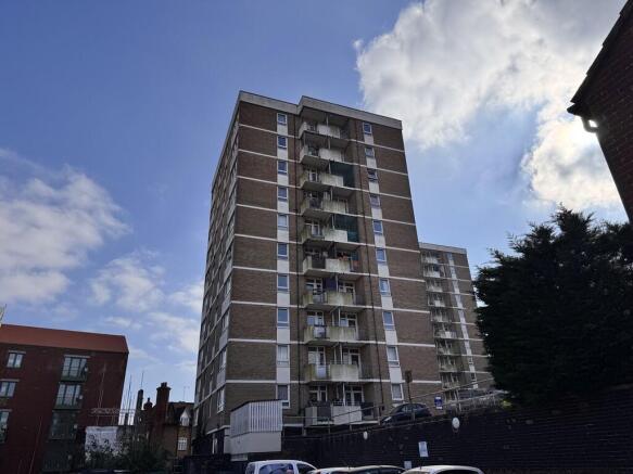 25 Mount Court - ...